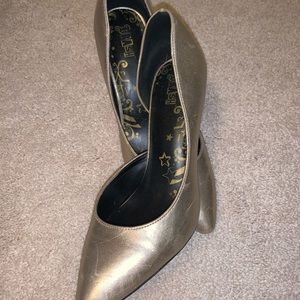Brash Gold Pointed Toe Heels